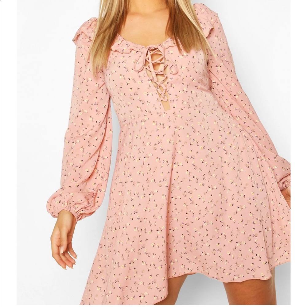 BOOHOO Pink Floral Lace Up Skater Dress Si…